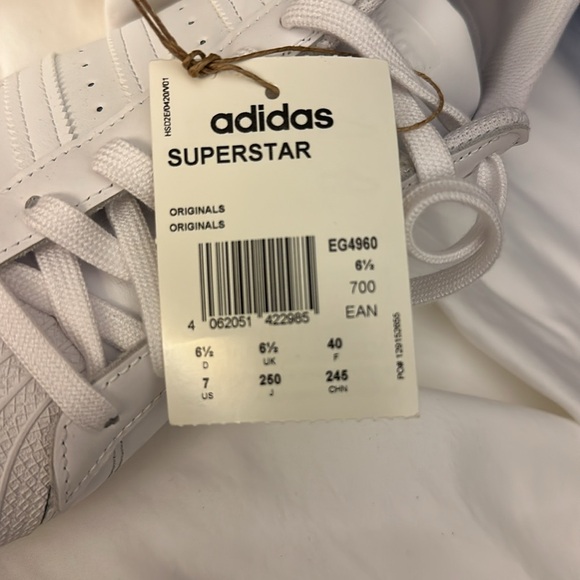 Adidas Originals Superstar Casual Sneaker Size 7 men’s new in box - Picture 2 of 6